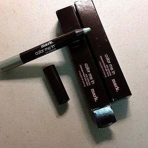 Lot of 2 mark color me in eyeshadow crayons in mint candy .. I like to bundle